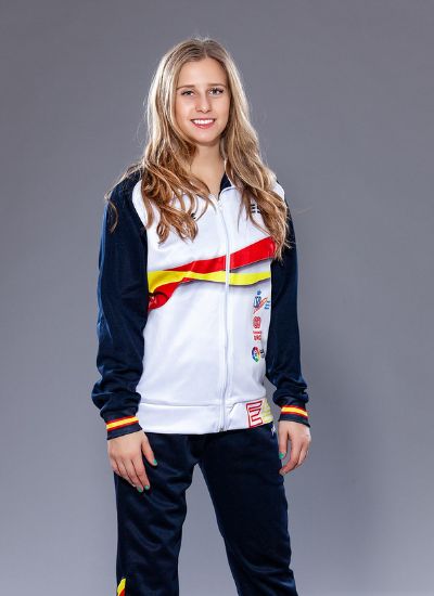 Contratar Desirée Vila