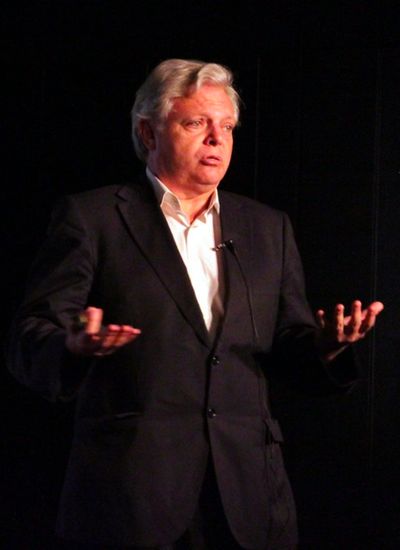 Contratar Francisco Lozano