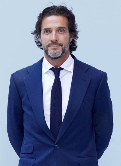 Contratar Javier Goyeneche